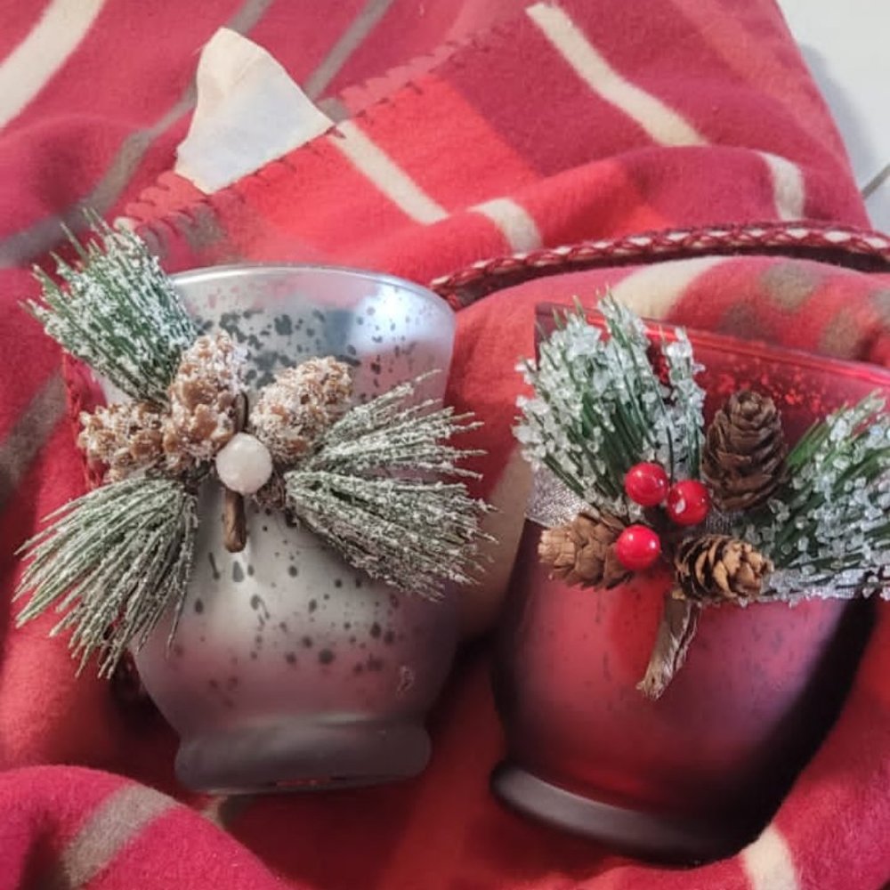 Hand-poured Scented Candle